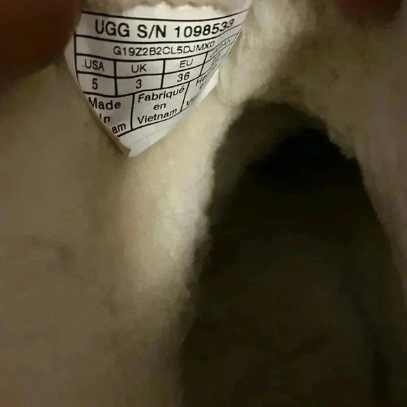 UGG Boots - Picture 10 of 10